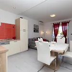 By The Sea Medici, Omis - 1046 Apartamento