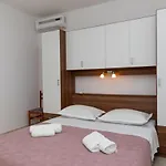 By The Sea Medici, Omis - 1046 Apartamento
