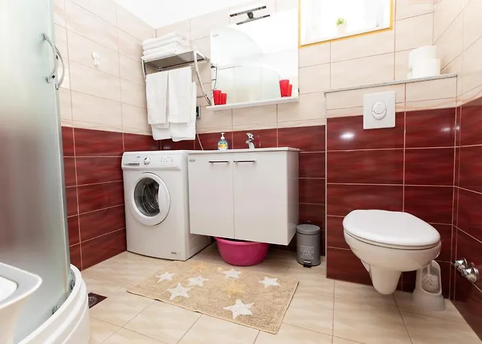 By The Sea Medici, Omis - 1046 아파트 *